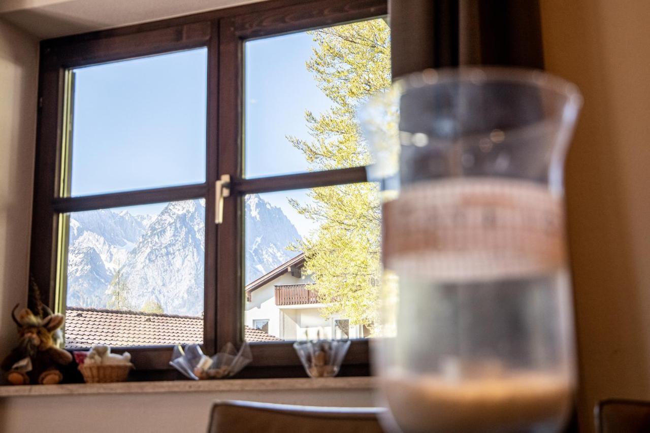 Ferienwohnung Sonnenschein Garmisch-Partenkirchen Exterior foto